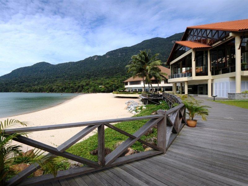 منتجع وسبا داماي بوري كوشنج المظهر الخارجي الصورة The beach at the Pangkor Laut Resort