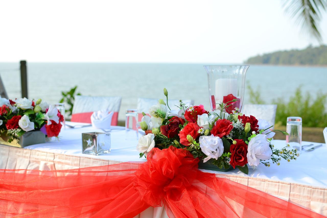 منتجع وسبا داماي بوري كوشنج المظهر الخارجي الصورة A table decorated for a wedding