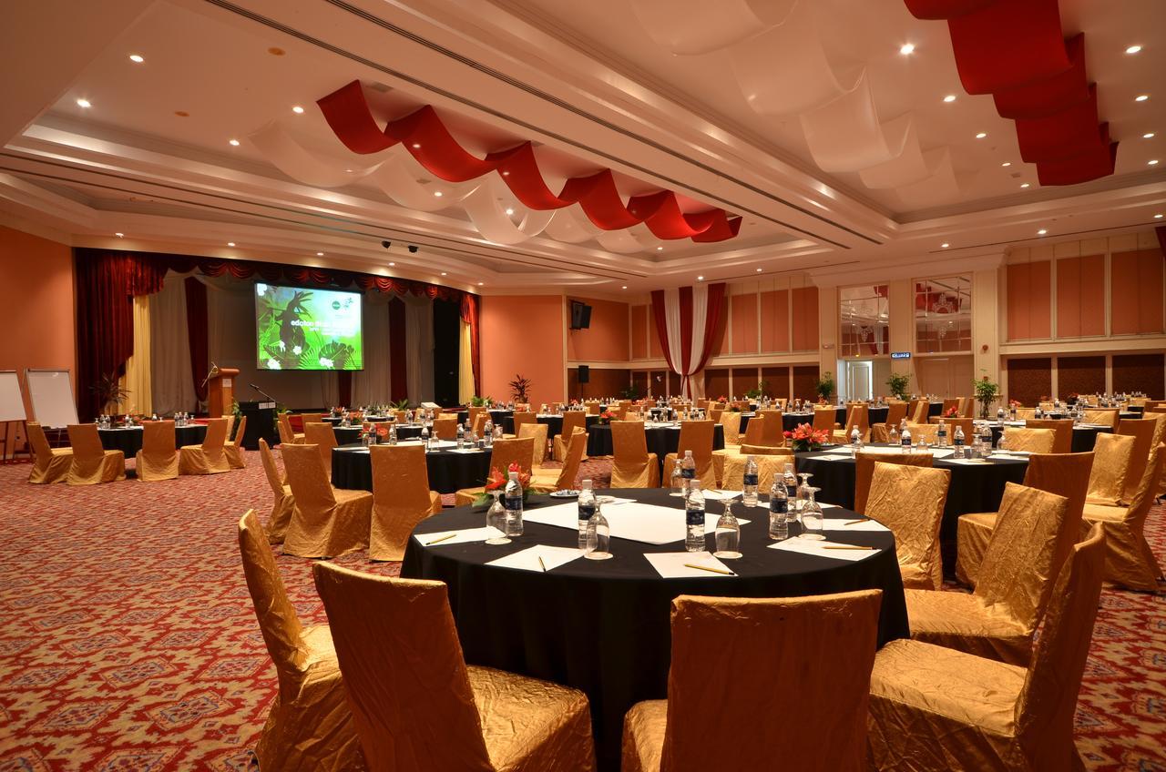 منتجع وسبا داماي بوري كوشنج المظهر الخارجي الصورة The Royal Ballroom