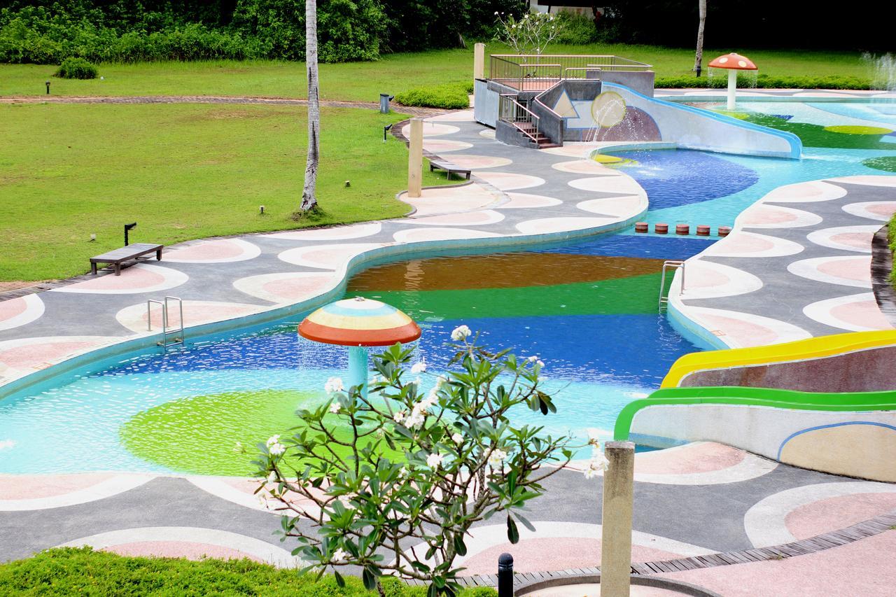 منتجع وسبا داماي بوري كوشنج المظهر الخارجي الصورة The park's artificial river